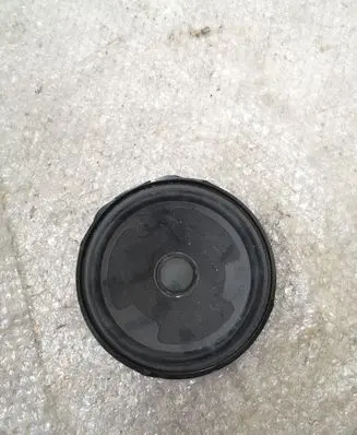 Volkswagen Jetta USA Front door speaker
