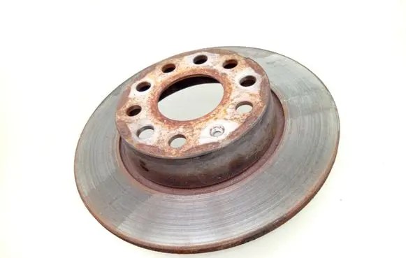 Volkswagen Golf VI Rear brake disc 