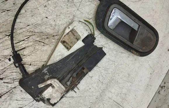 Ford Galaxy Front door lock D25KA 93BG220A20DD 403794