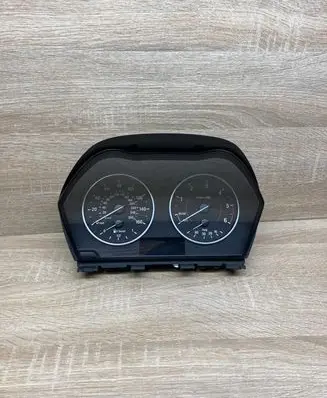 BMW 1 F20 F21 Speedometer (instrument cluster) 1912952 A2C53346048 MPH