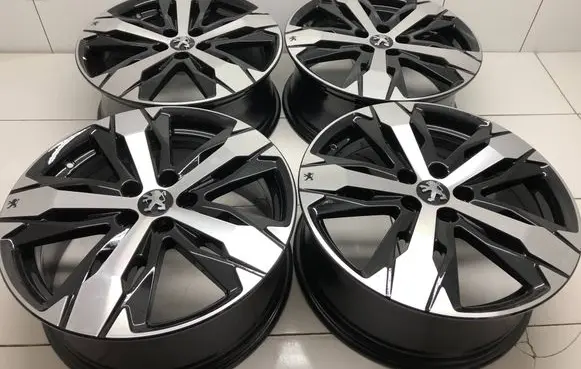 Peugeot 5008 R18 alloy rim 