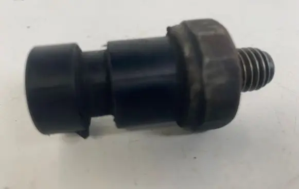 Saab 9-3 Ver2 Oil pressure sensor 24577642