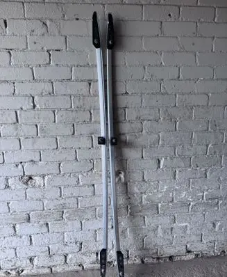 Volkswagen PASSAT B7 Roof bar rail 3AF860033