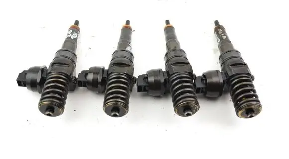 Volkswagen PASSAT B6 Fuel injector 038130073BQ