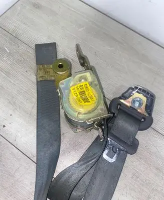 Hyundai Getz Front seatbelt 88880