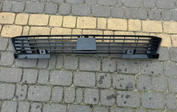 Opel Astra L Front bumper lower grill 9839979680 551004542 9101010000300