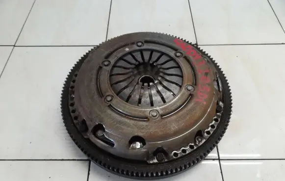 Volkswagen Caddy Clutch set kit 038105273E