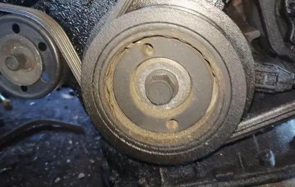 Toyota Corolla Verso E121 Crankshaft pulley