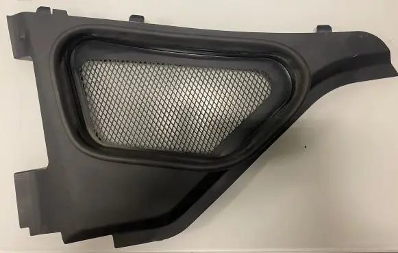 Mercedes-Benz ML W166 Wiper trim A1668300013