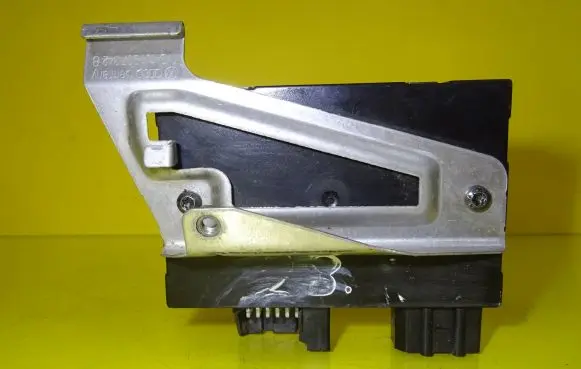 Volkswagen Golf IV Central body control module 1J0959799AH