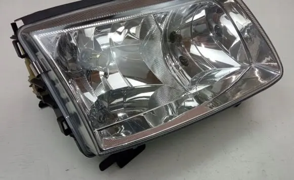Volkswagen Polo III 6N 6N2 6NF Headlight/headlamp