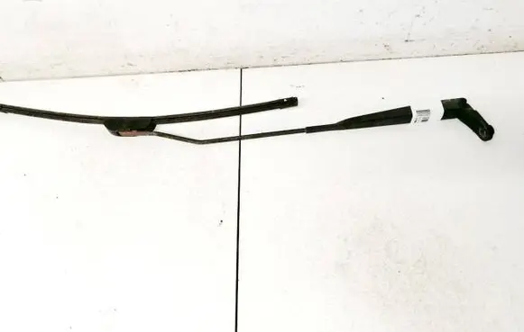 Renault Kangoo II Front wiper blade arm 8200409696