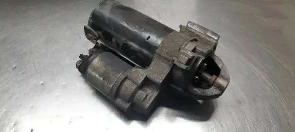 BMW 5 E60 E61 Starter motor 1005831793