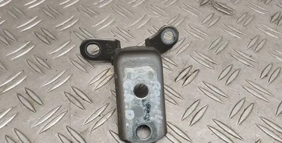 Toyota RAV 4 (XA40) Rear door lower hinge 