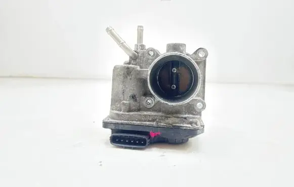 Toyota Corolla Verso AR10 Throttle valve 220300D021 01208 5108