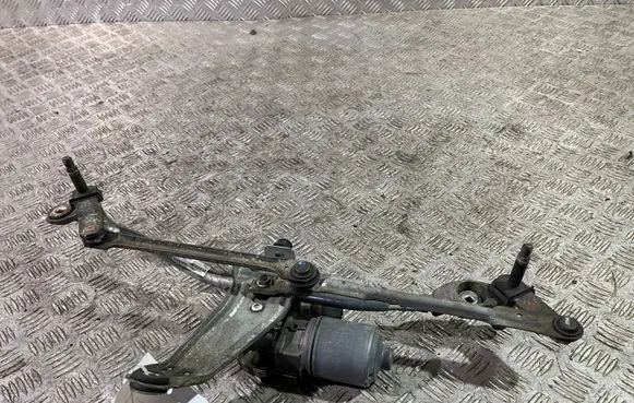 Volvo XC90 Front wiper linkage and motor 31425981