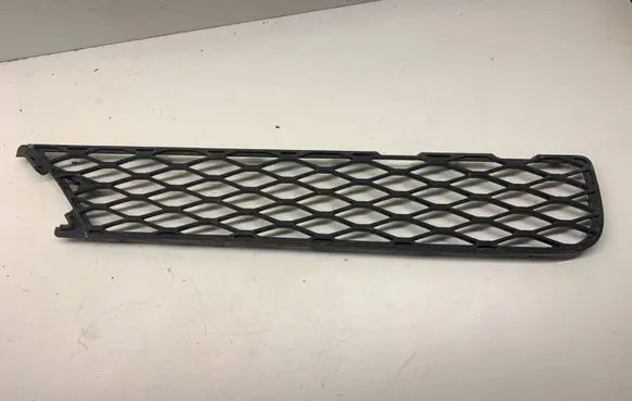 Mercedes-Benz R W251 Front bumper lower grill A2518850253 1862RRR