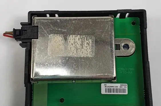 Mercedes-Benz A W169 Antenna control unit 7044-03BF