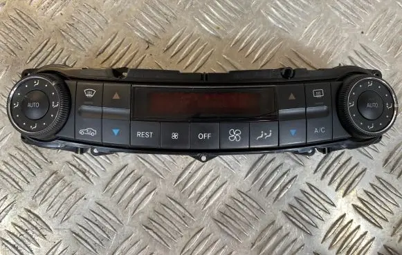 Mercedes-Benz E W211 Climate control unit 2118301790 00012407