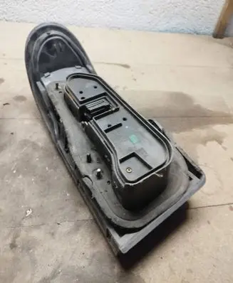Mitsubishi Lancer Rear/tail lights 0431563r