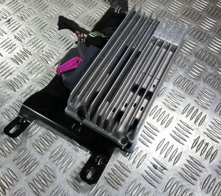 Audi A5 8T 8F Sound amplifier 8T0035223AP 8T0035223AJ 8TO035223