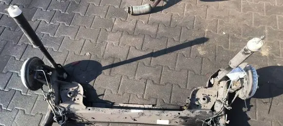 Mitsubishi Colt VII Rear axle beam 