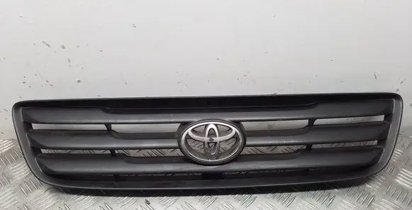 Toyota Avensis T220 Front bumper upper radiator grill 5310144010