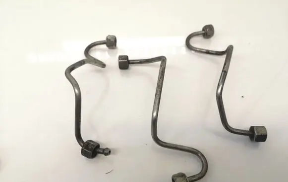 Peugeot 607 Fuel injector supply line/pipe 