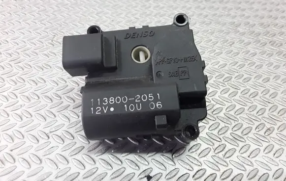 Toyota Corolla Verso AR10 Air flap motor/actuator 1138002051