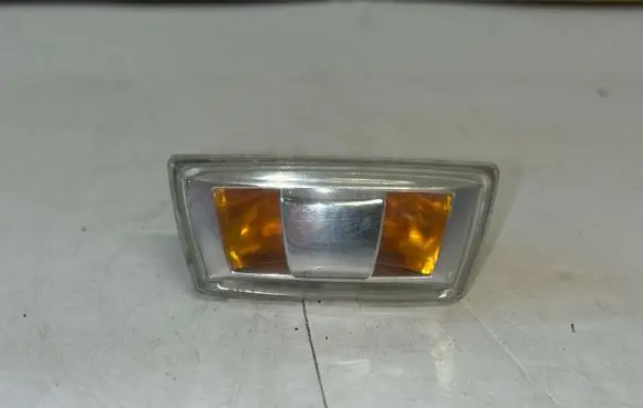 Opel Insignia A Front fender indicator light 090025