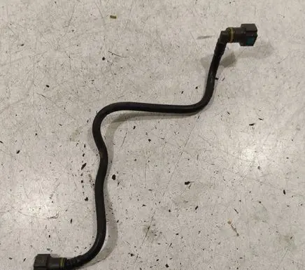 Renault Megane III Fuel line pipe