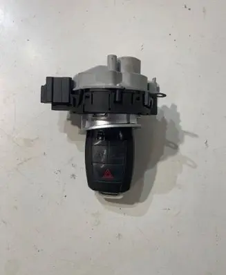 Volvo S40 Ignition lock 30737156