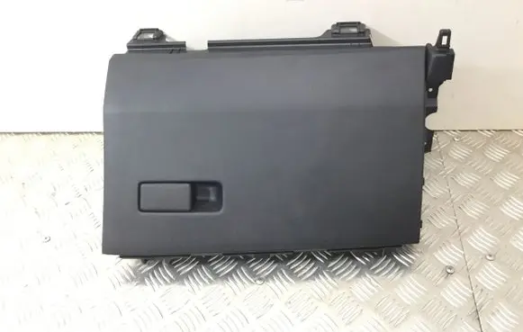 KIA Sportage Glove box 84540F1900 84510F1800