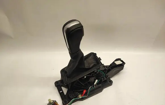 Ford Explorer VI Gear shifter/selector TDSS08ATR02A