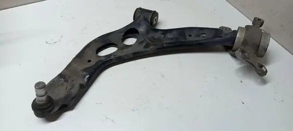 BMW X2 F39 Front control arm 6879843