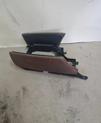 BMW 5 F10 F11 Armrest 1600319