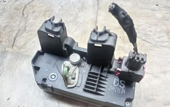 Opel Zafira A Rear door lock 24414134