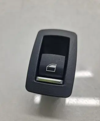 BMW 4 F36 Gran coupe Electric window control switch 9361936