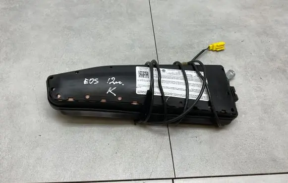 Volkswagen Eos Seat airbag 1Q0880241G