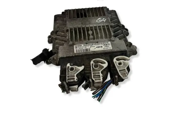 Ford Focus Engine control unit/module 6M5112A650YB 5WS40512BT
