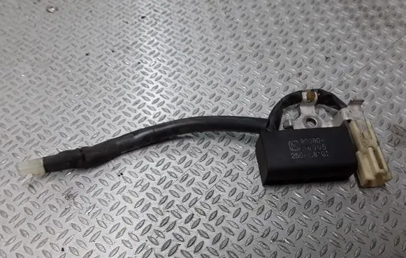 Toyota Avensis T250 Sensor 9008088005