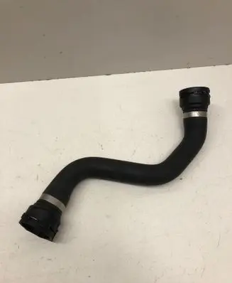 BMW 4 F32 F33 Engine coolant pipe/hose 7811129
