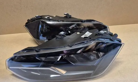 Volkswagen Polo VI Headlight/headlamp 2G1941005 2G1941006