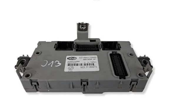 Alfa Romeo 159 Fuse module 50507094 501890170000