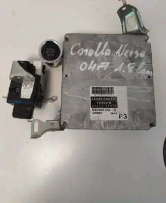 Toyota Corolla Verso AR10 Engine control unit/module 896610F030
