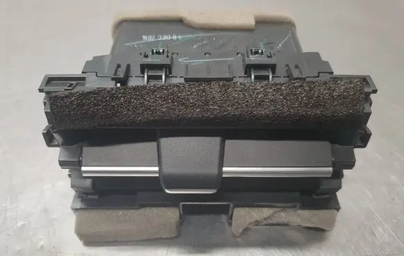 Mazda CX-3 Dash center air vent grill D09W64930