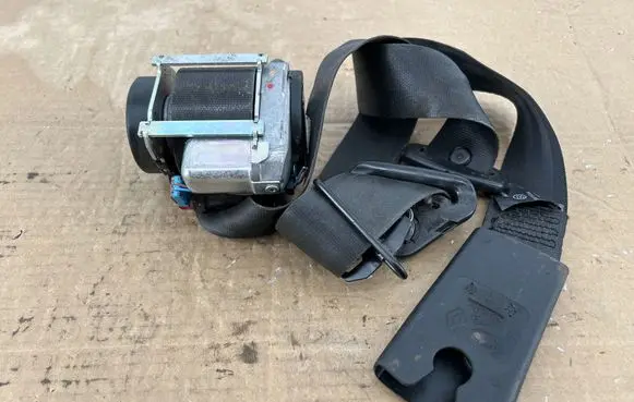 Renault Clio IV Front seatbelt 868844868R 09022013