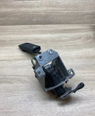 Audi A6 S6 C4 4A Accelerator throttle pedal 046907475B 4A1721506B