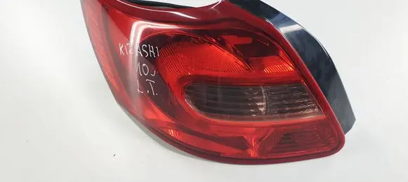 Suzuki Kizashi Rear/tail lights 