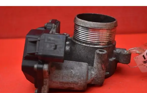 Skoda Octavia Mk2 (1Z) Throttle body valve 03L128063K